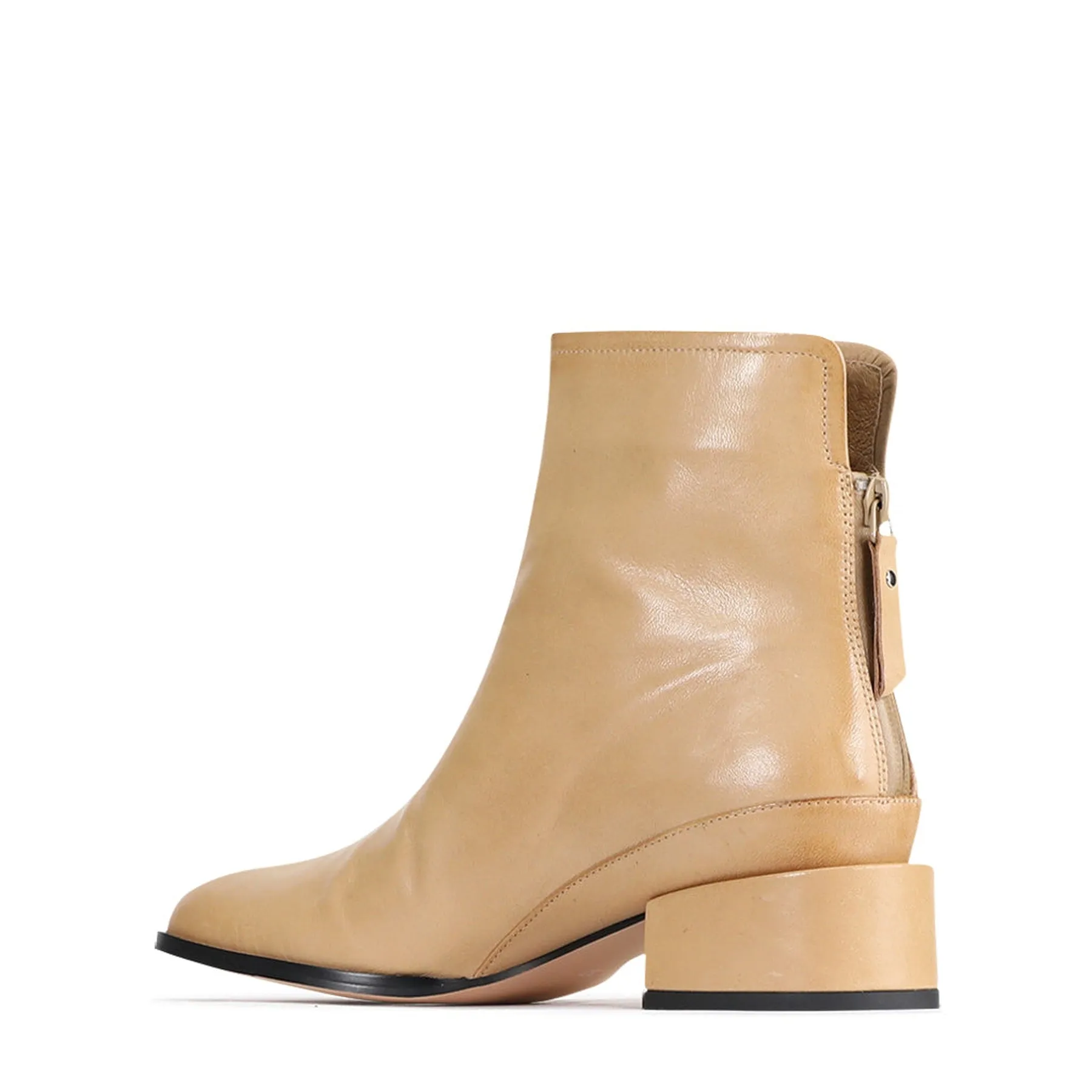 CAST LEATHER ARCHIVE ANKLE BOOT