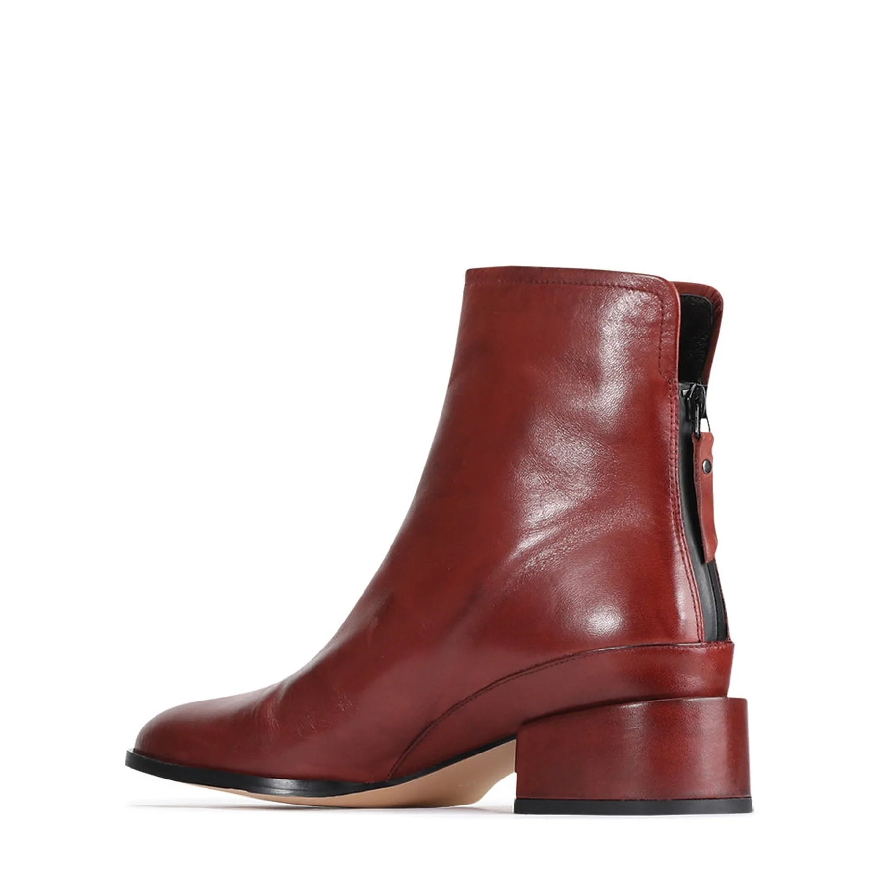 CAST LEATHER ARCHIVE ANKLE BOOT