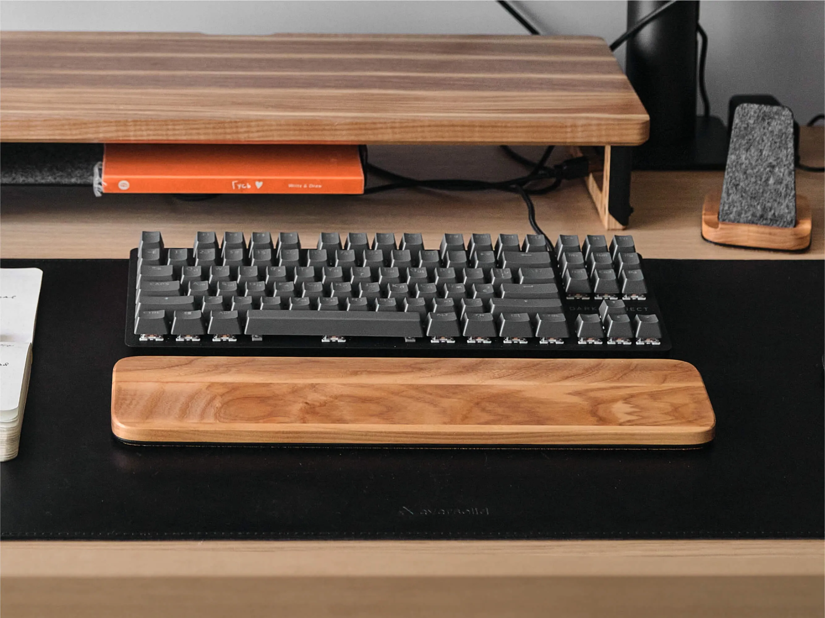 RE:WO - Keyboard Wrist Rest